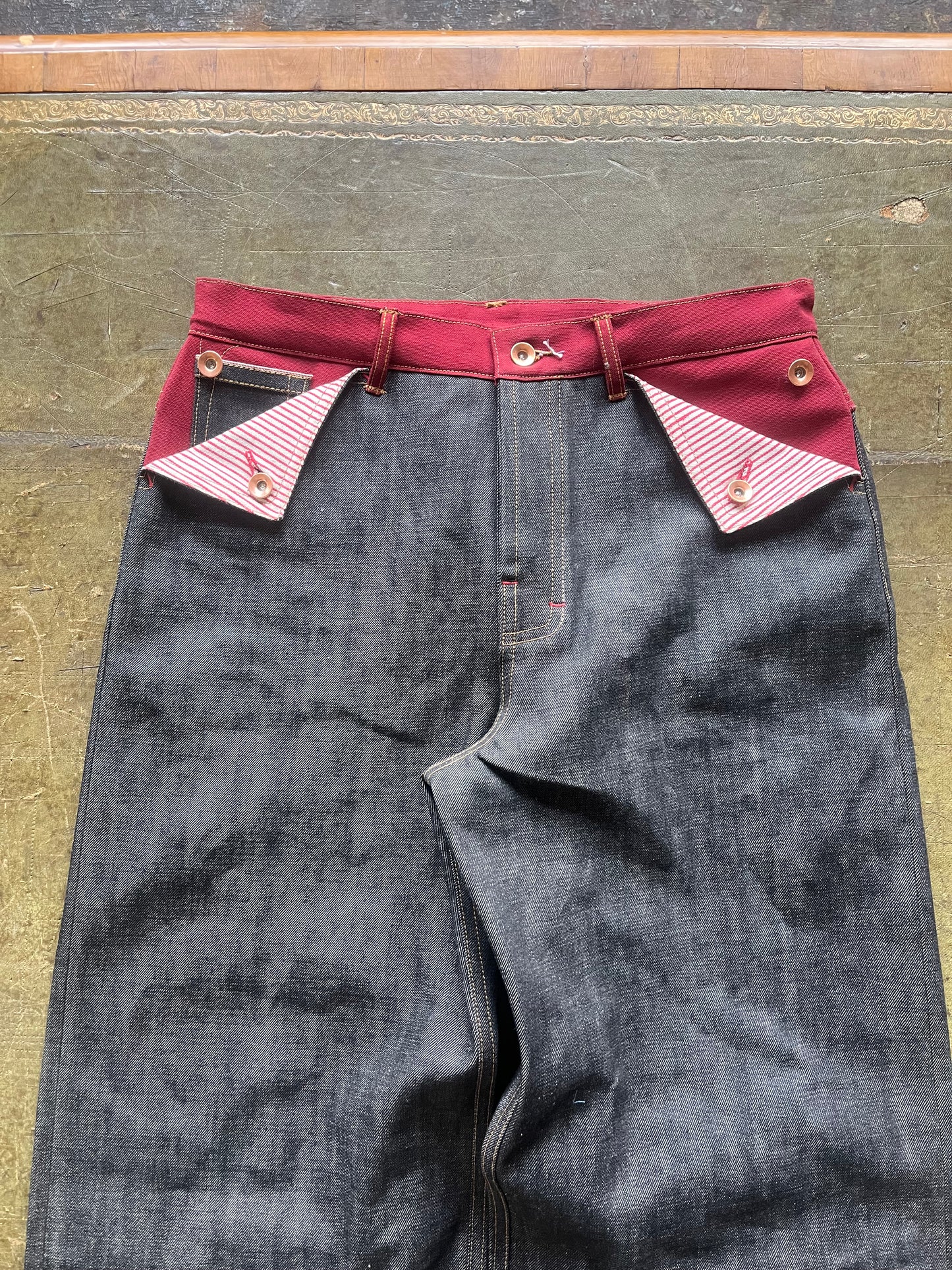 Red/Charcoal Hybrids