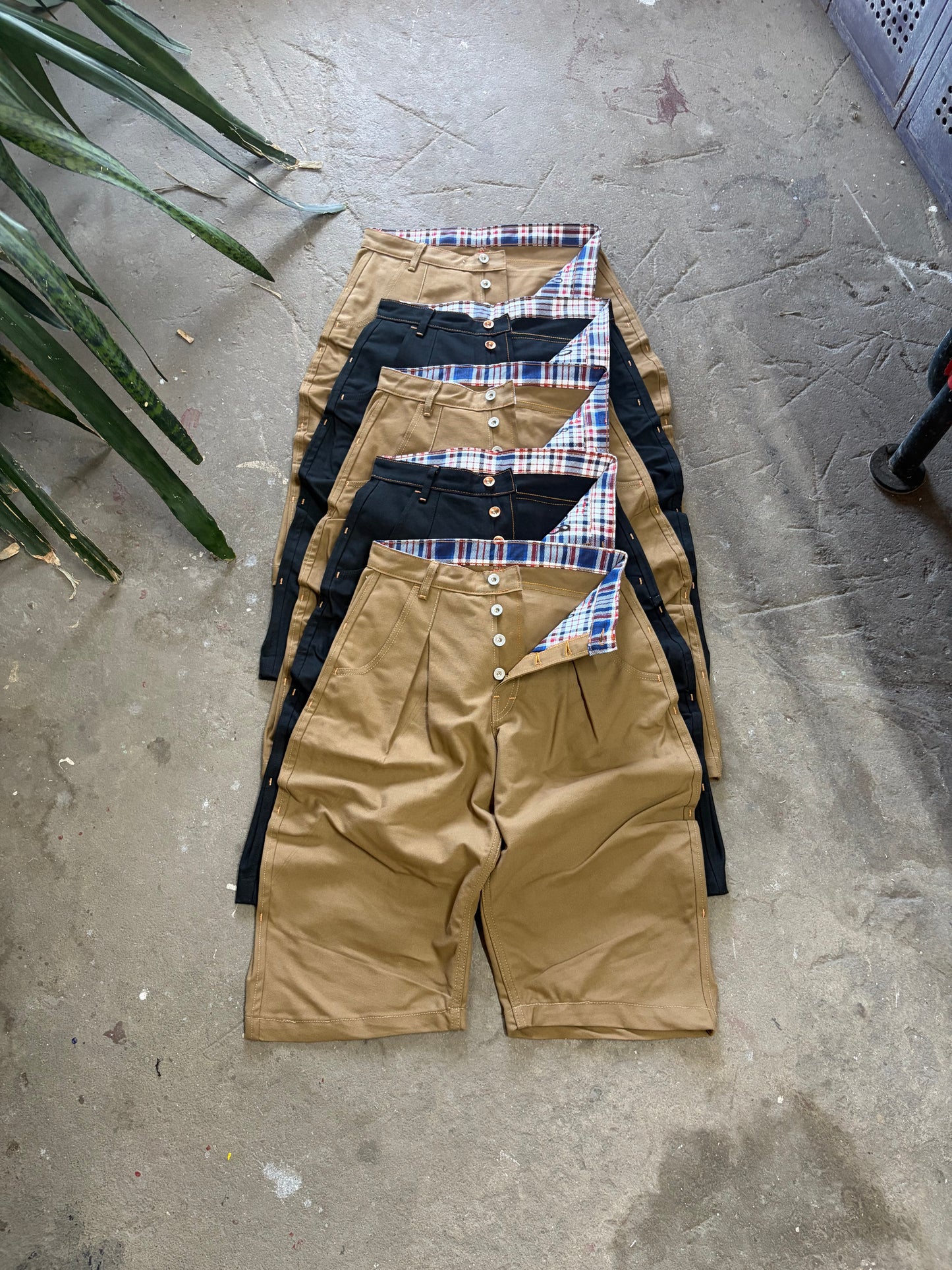 Pop-up "6 pleat" Shorts (Overstock)
