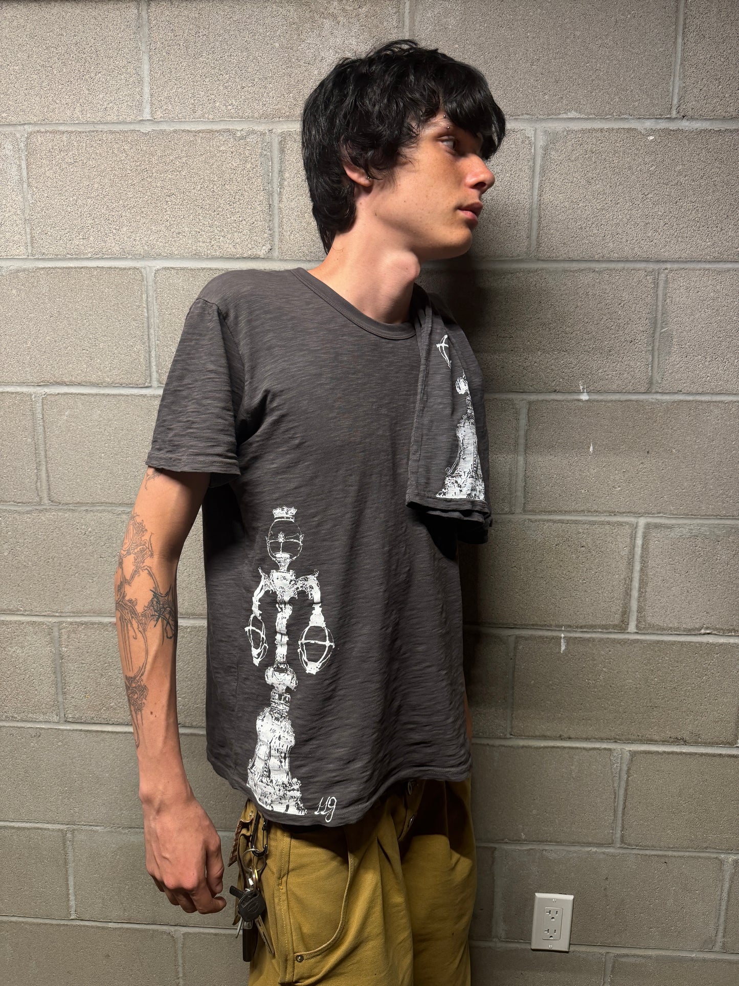 Emperor Lamp 4.5oz Slub tee - Black (G&J x Daeker)