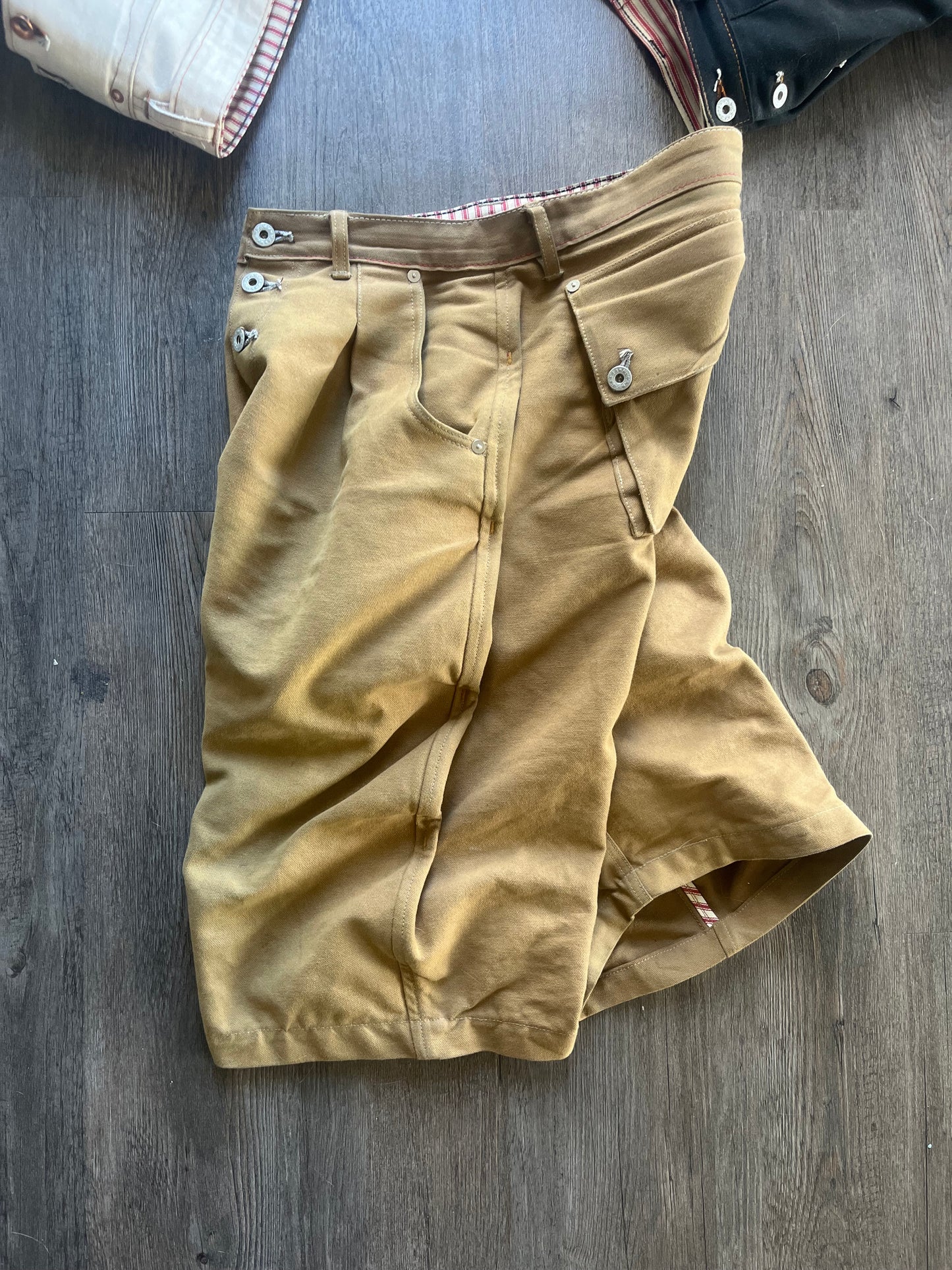"6 Pleat" Shorts